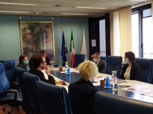 Emma Petitti con la delegazione della Bielorussia