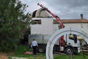 La rimozione del telescopio